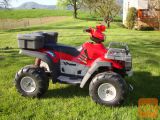 AVTO NA AKUMULATOR PEG PEREGO POLARIS- VEČJI MODEL